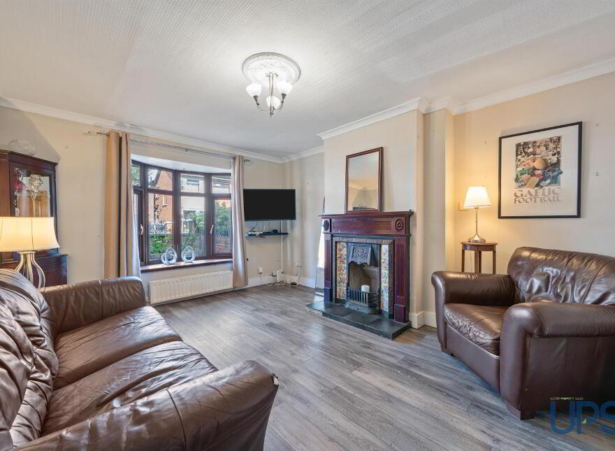3 Gransha Drive, Glen Road, Belfast, BT11 8AL