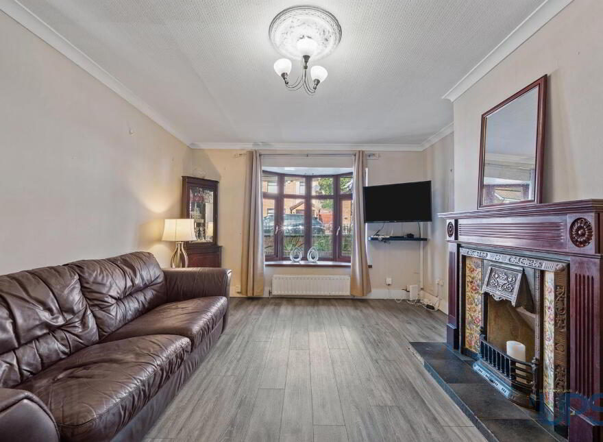 3 Gransha Drive, Glen Road, Belfast, BT11 8AL