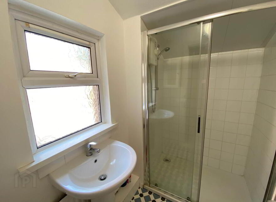 208 Donegall Avenue, Belfast, BT12 6LY