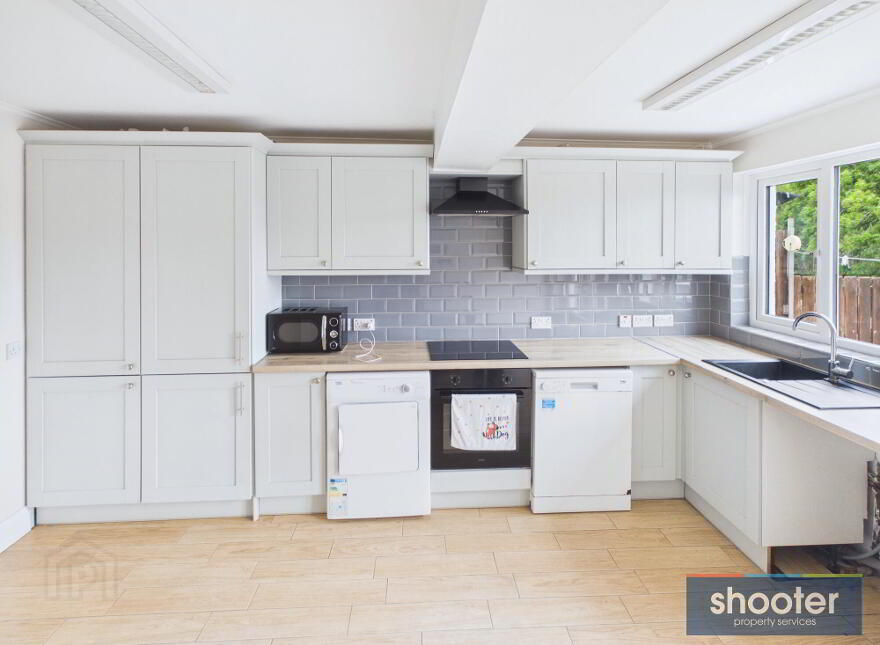 86 Barcroft Park, Newry, BT35 8EN