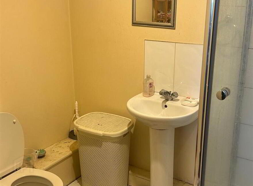 Apt 111, Station Street, Belfast, BT3 9DB