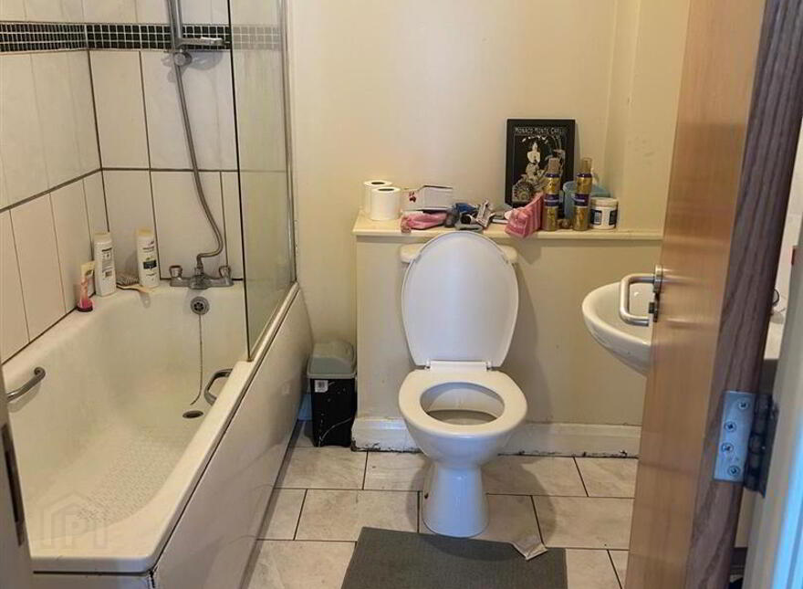 Apt 111, Station Street, Belfast, BT3 9DB