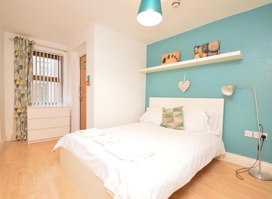 Apt 3 Nova Studios, 167 University Street, Belfast, BT7 1HR