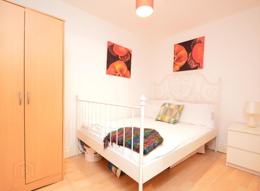 Apt 3 Nova Studios, 167 University Street, Belfast, BT7 1HR