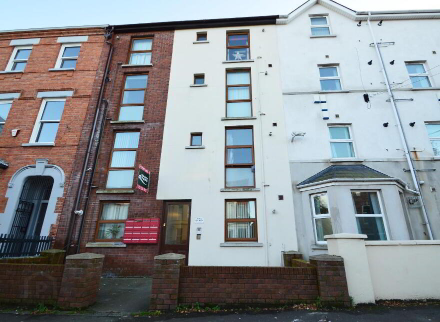Apt 3 Nova Studios, 167 University Street, Belfast, BT7 1HR