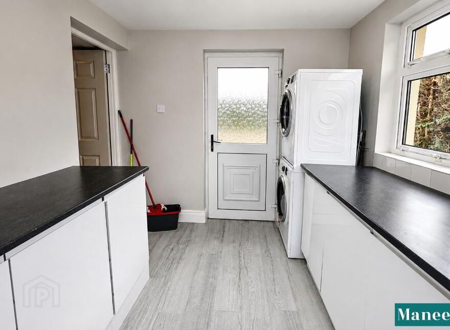 43  Killybearn Road, Moneymore, BT45 7YA