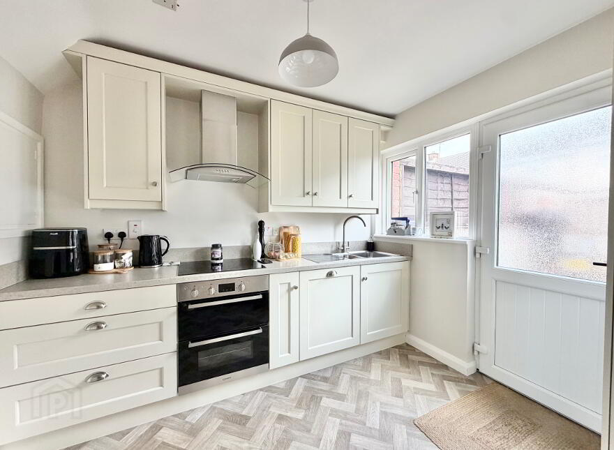 93 McClay Park, Omagh, BT79 0DH