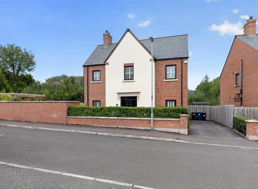 9 Finaghy Park Gardens, Belfast, BT10 0FU