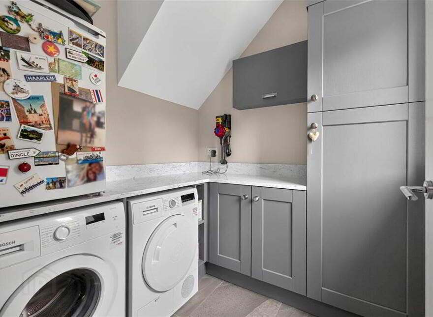 9 Finaghy Park Gardens, Belfast, BT10 0FU