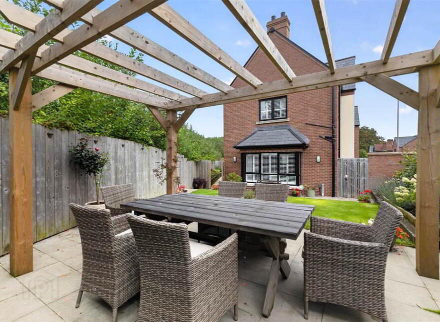 9 Finaghy Park Gardens, Belfast, BT10 0FU