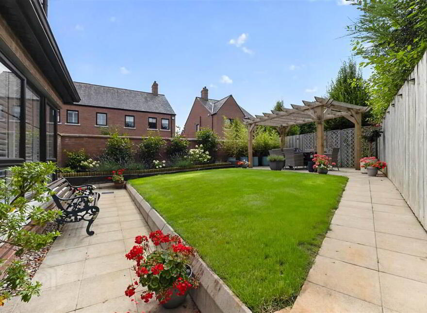 9 Finaghy Park Gardens, Belfast, BT10 0FU