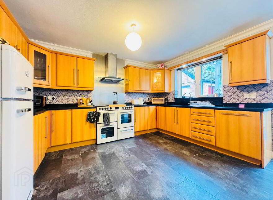 4 Tobar Glen, Glengormley, Newtownabbey, BT36 6UG