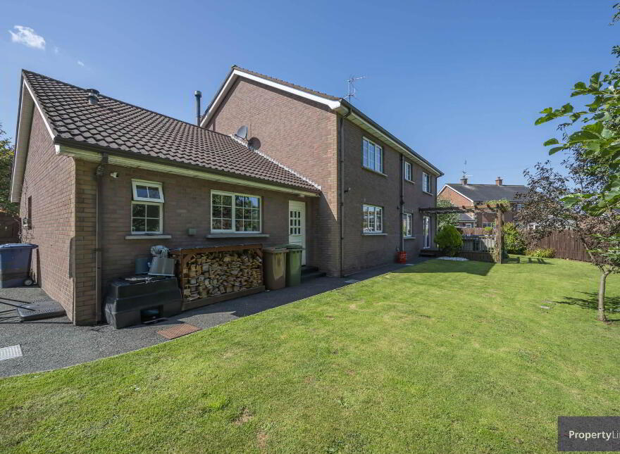 8 Kiluney Park Road, Armagh, BT61 9HG