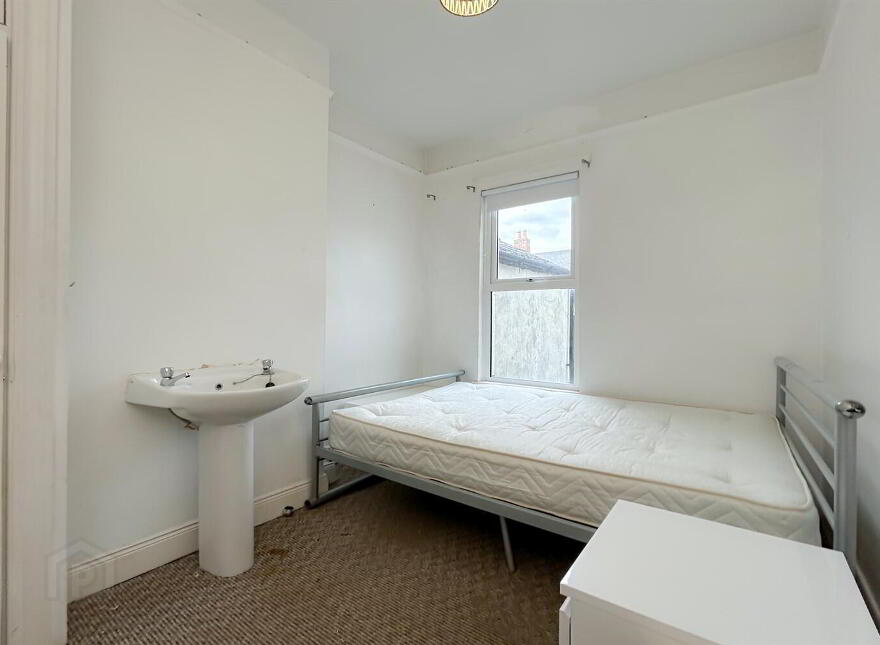 120 University Avenue, Belfast, BT7 1GZ