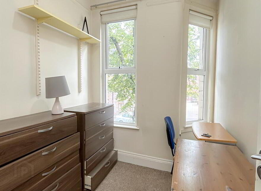 120 University Avenue, Belfast, BT7 1GZ