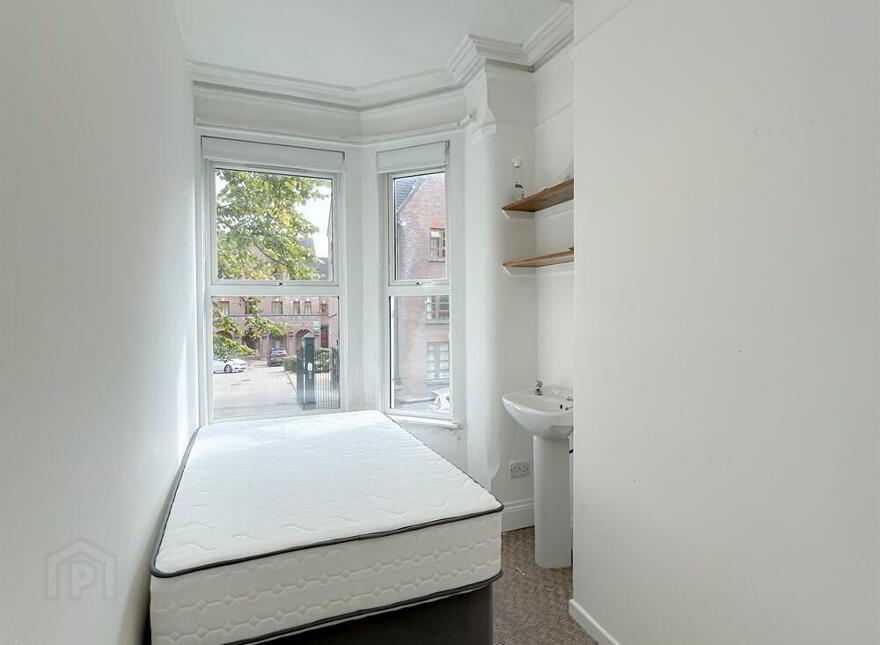 120 University Avenue, Belfast, BT7 1GZ