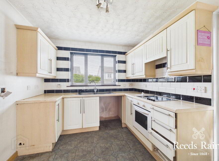 34 Broadlands Gardens, Carrickfergus, BT38 7BJ