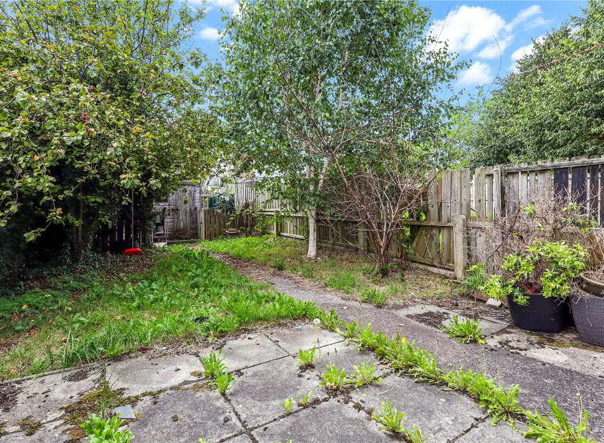 6 Castlemara Walk, Carrickfergus, BT38 7RF