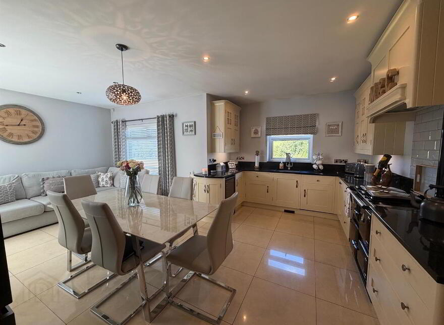 49 Fincairn Road, Drumahoe, L'Derry, BT47 3LD