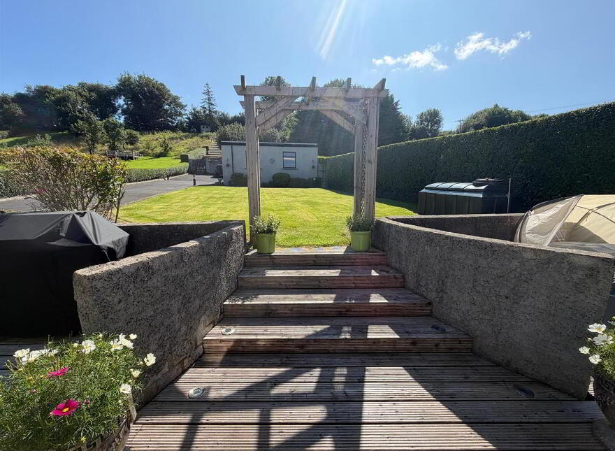 49 Fincairn Road, Drumahoe, L'Derry, BT47 3LD