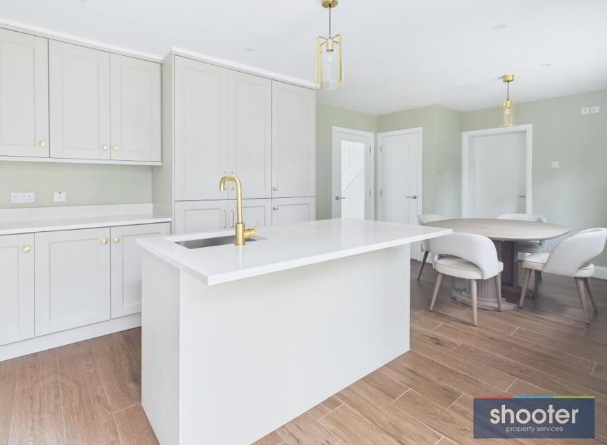 30 Elmwood Park, Newry, BT34 1LB