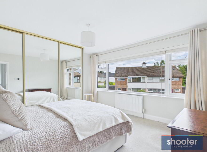 30 Elmwood Park, Newry, BT34 1LB