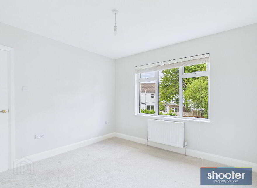 30 Elmwood Park, Newry, BT34 1LB
