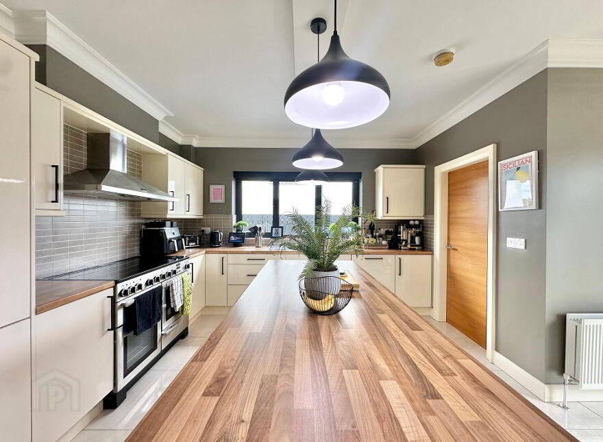 73 Hospital Road, Magherafelt, BT45 5EG
