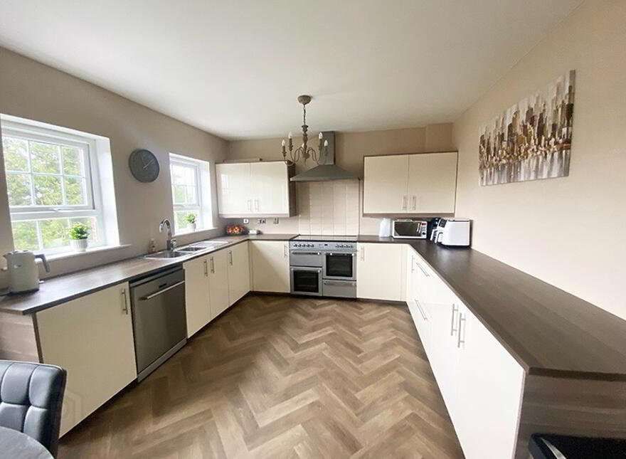 7 Summerhill Green, Banbridge, BT32 3GY