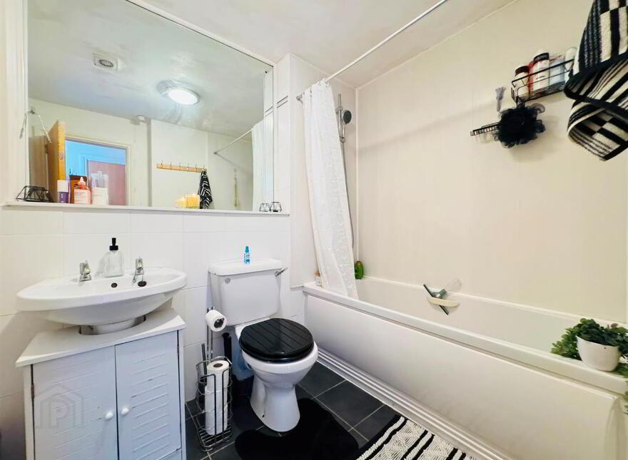 6 Mayfield Avenue, Mallusk Road, Newtownabbey, BT36 7WP