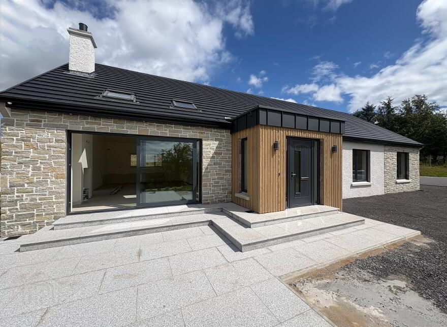 28 Laurelbank Road, Omagh, BT78 1TA