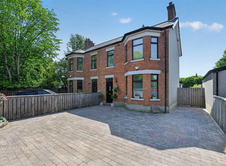 617 Upper Newtownards Road, Belfast, BT4 3LQ