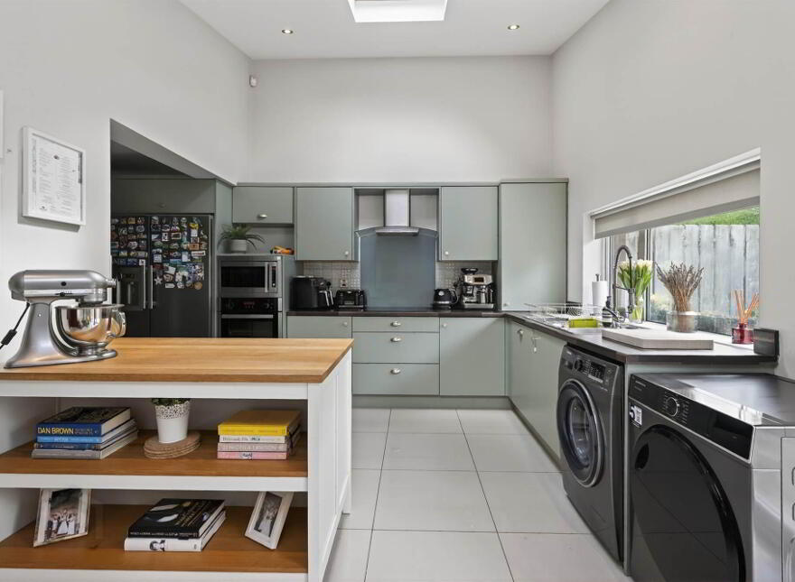 617 Upper Newtownards Road, Belfast, BT4 3LQ