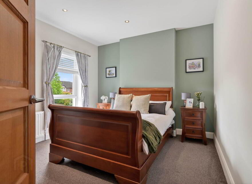 617 Upper Newtownards Road, Belfast, BT4 3LQ