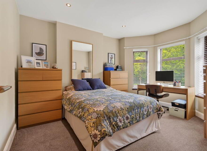 617 Upper Newtownards Road, Belfast, BT4 3LQ