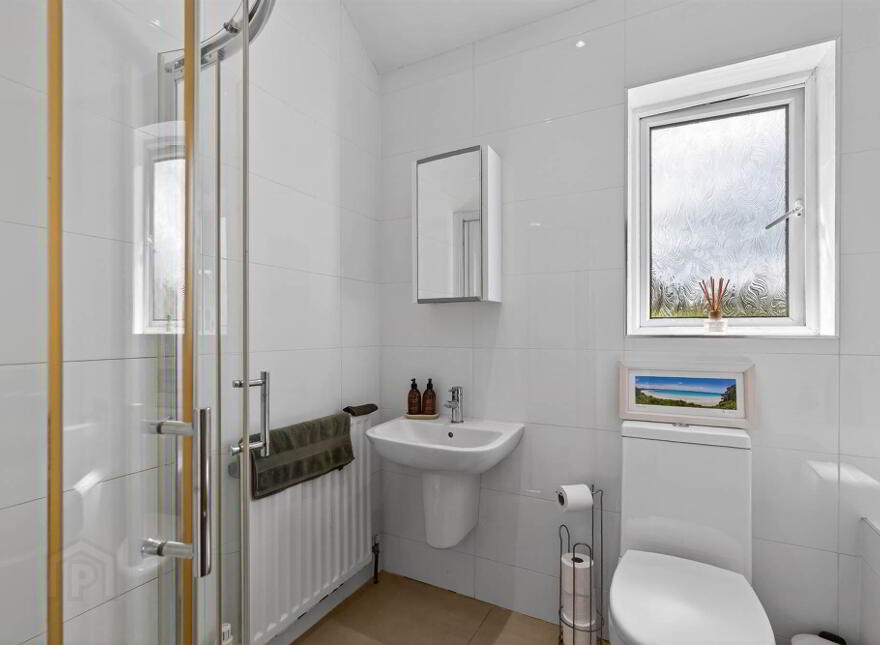 617 Upper Newtownards Road, Belfast, BT4 3LQ