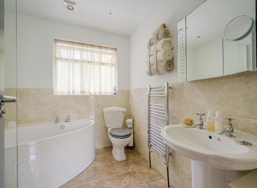 9 Riverside Road, Bangor, BT20 4SA