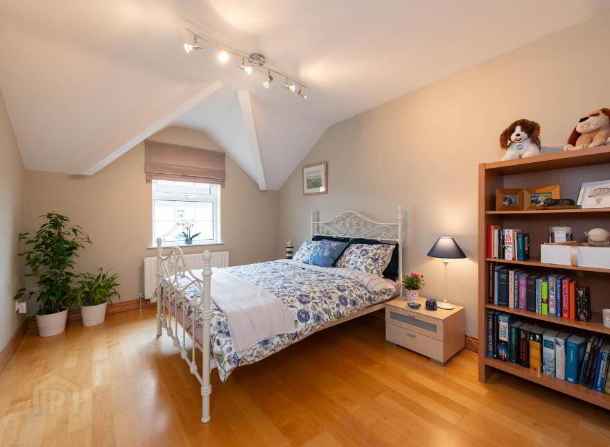 8 Shorelands Gardens, Greenisland, Carrickfergus, BT38 8WR