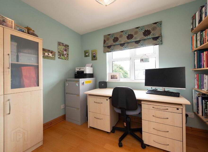 8 Shorelands Gardens, Greenisland, Carrickfergus, BT38 8WR