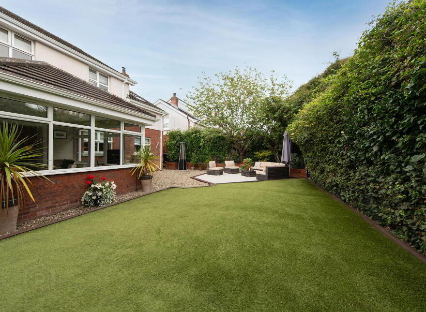 8 Shorelands Gardens, Greenisland, Carrickfergus, BT38 8WR