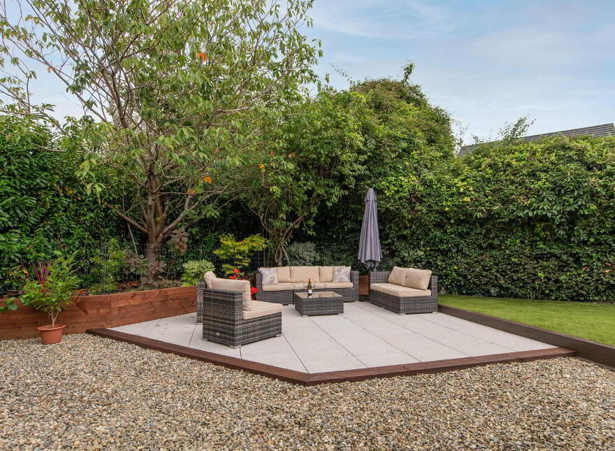 8 Shorelands Gardens, Greenisland, Carrickfergus, BT38 8WR