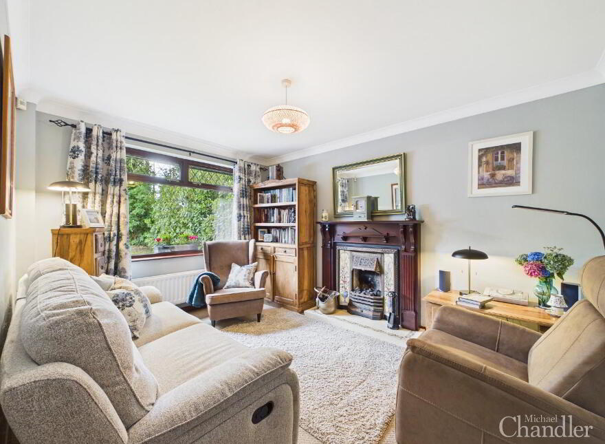 32 Moss Road, Drumbo, Lisburn, BT27 5JT