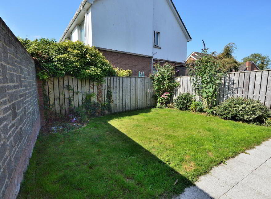 26 Helens Wood Gardens, Bangor, BT19 1GA