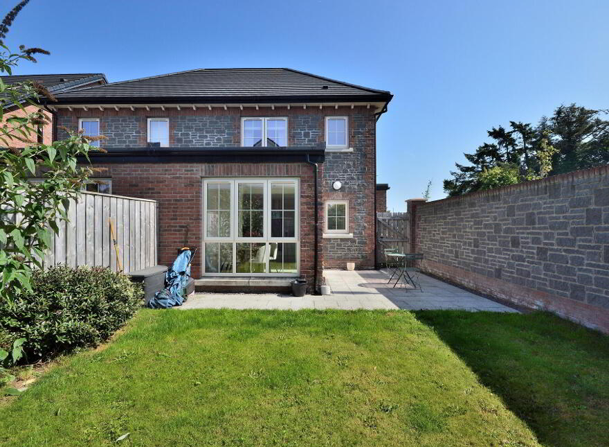 26 Helens Wood Gardens, Bangor, BT19 1GA