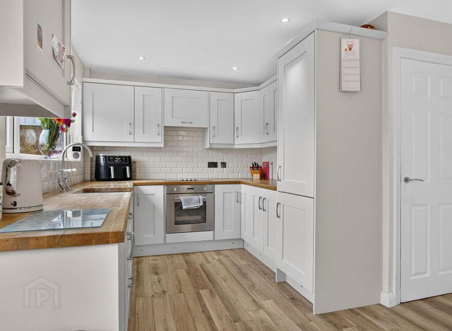 13 Oakfield, Antrim, BT41 1JS