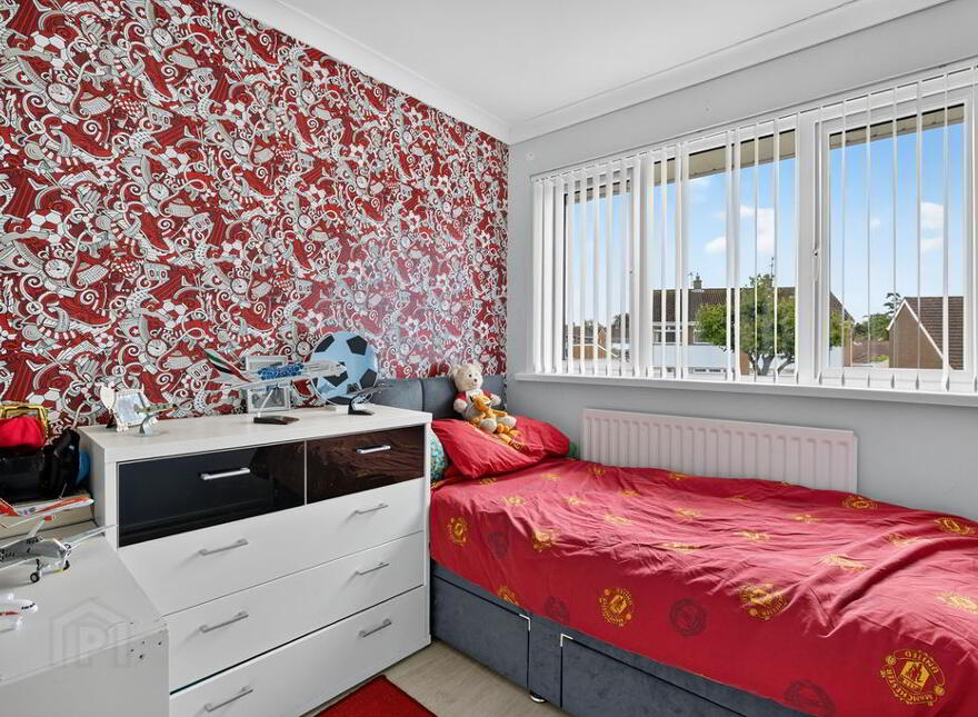13 Oakfield, Antrim, BT41 1JS
