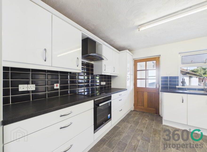 7 Willowbrook, Ballymena, BT42 3JF