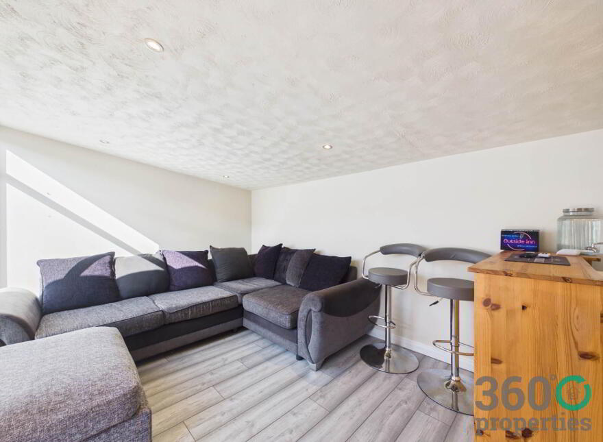 7 Willowbrook, Ballymena, BT42 3JF