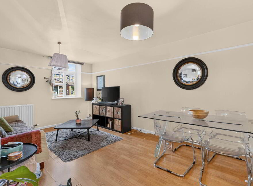 74 Salisbury Court, Belfast, BT7 1DD