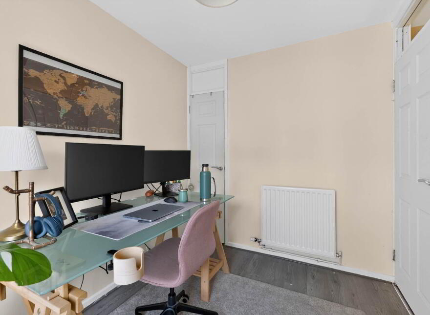 74 Salisbury Court, Belfast, BT7 1DD